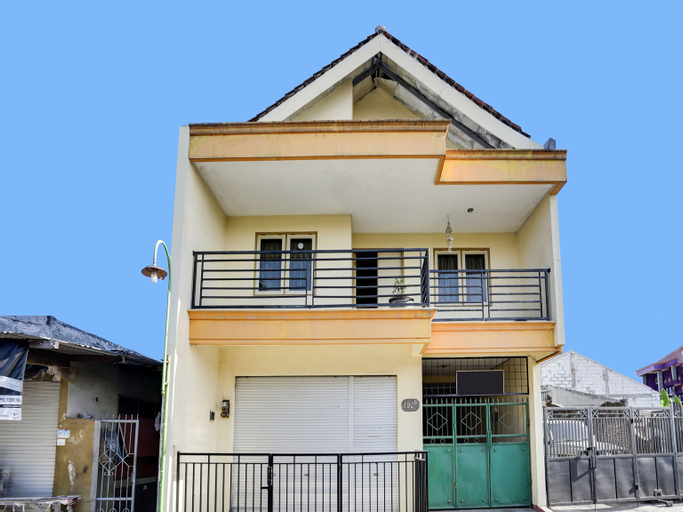 Spot On 91774 Kost Nusantara Sidoarjo, Surabaya