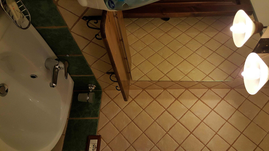 Bathroom 3, Cinisi Vacanze, Palermo