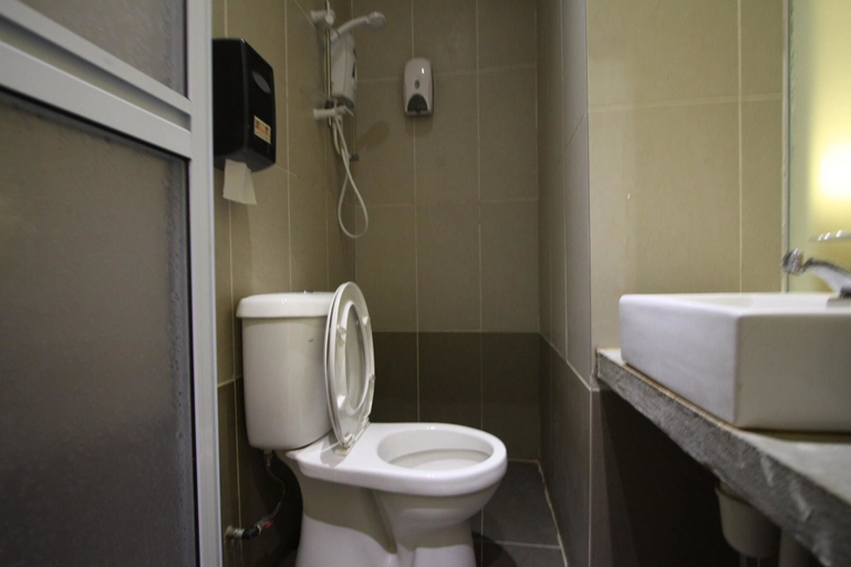 Bathroom 3, Place2Stay - Chinatown, Kuching
