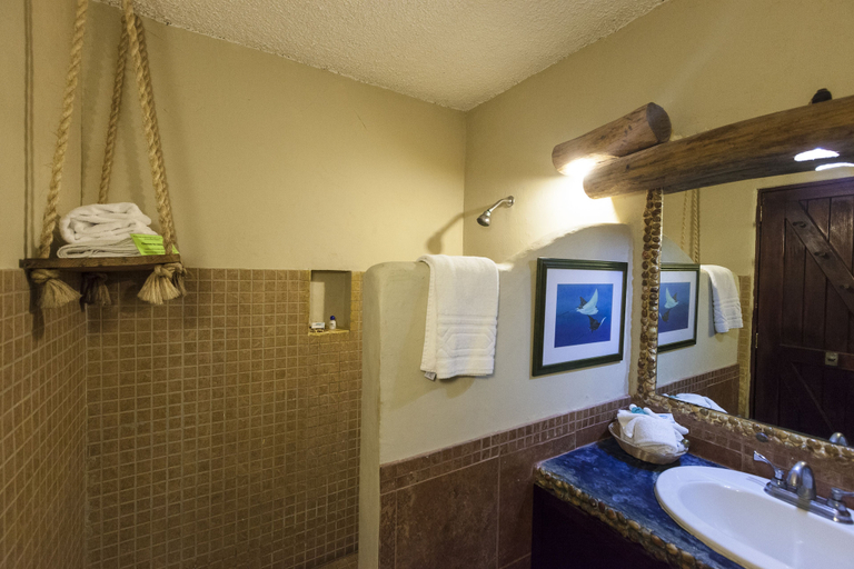 Bathroom 4, Blue Angel Resort, Cozumel