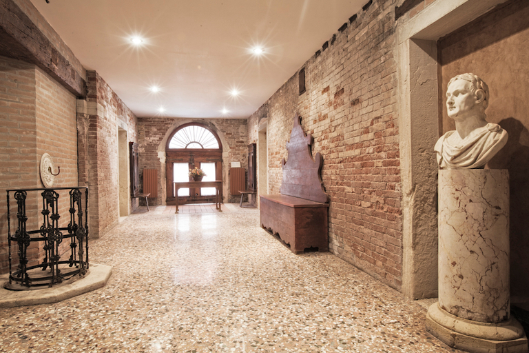 Public Area, Palazzetto San Lio, Venezia