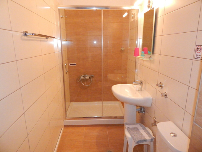 Bathroom 4, Gold Stern Hotel, Central Macedonia