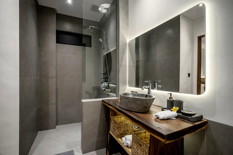 Bathroom 5, Villa Yudistira by BaliSuperHost, Badung