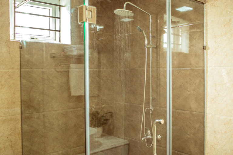 Bathroom 5, Salina Hotel, Ninh Bình
