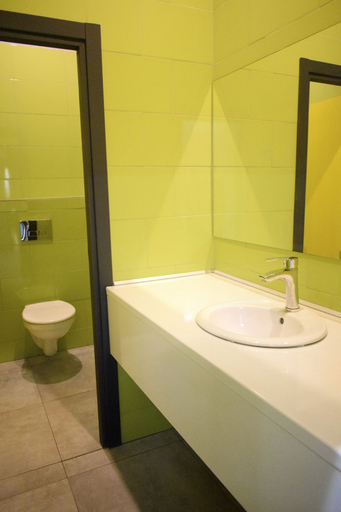 Bathroom 3, Green cube hostel, Stolichna