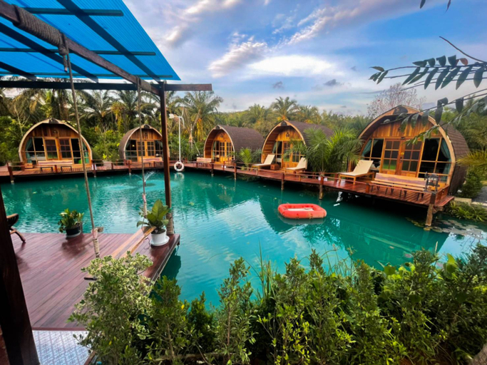 Sport & Beauty 3, Plaiphu Pool Villas, Kapong