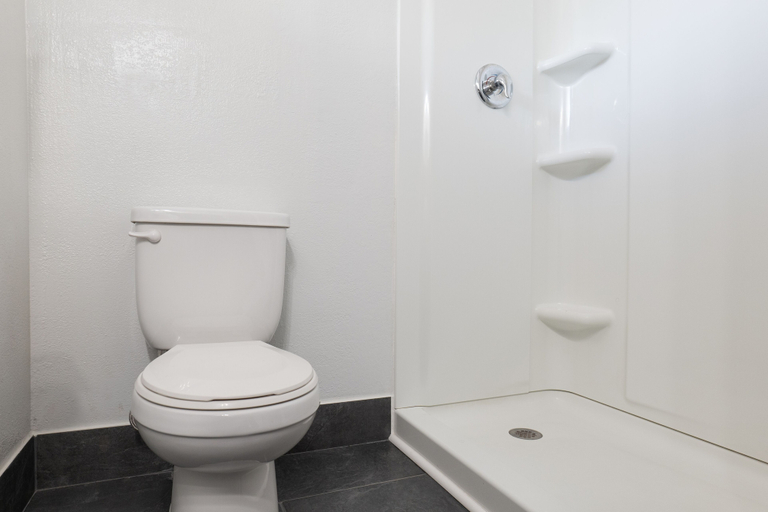 Bathroom 5, The Junction Hotel and Hostel, La Plata