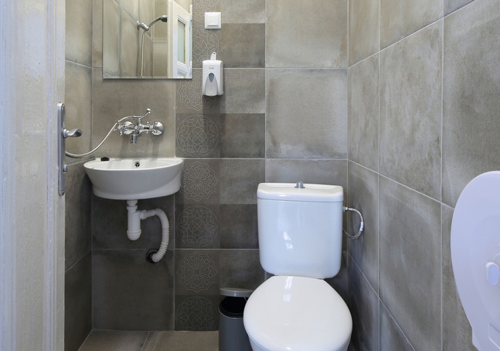 Bathroom 4, Hostel Musala, Varna