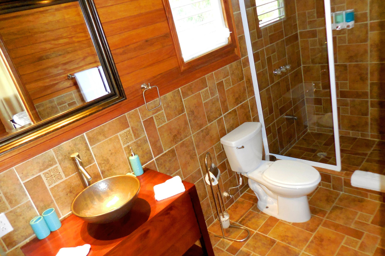 Bathroom 3, Juntos Cottages