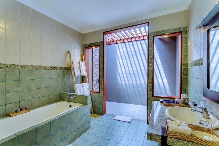 Bathroom 5