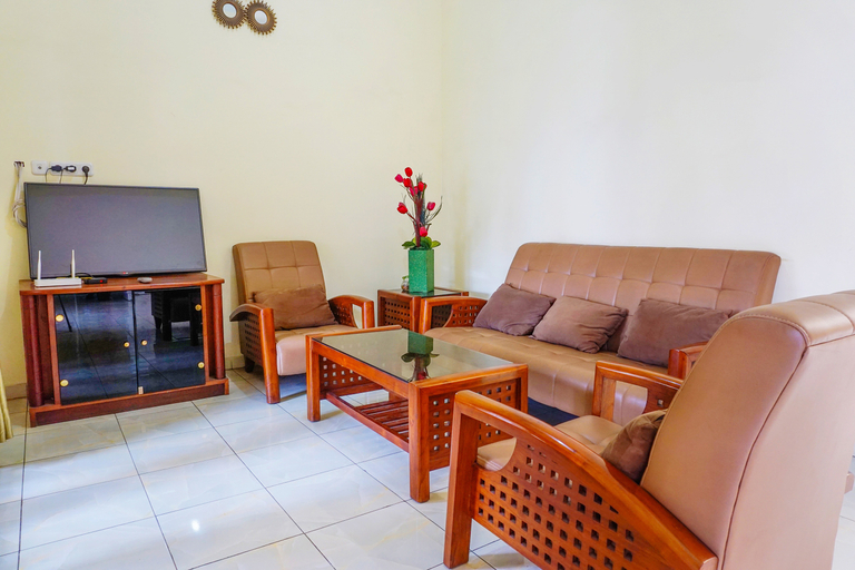 Public Area 4, OYO Flagship 90723 Berlima Guest House Syariah, Malang