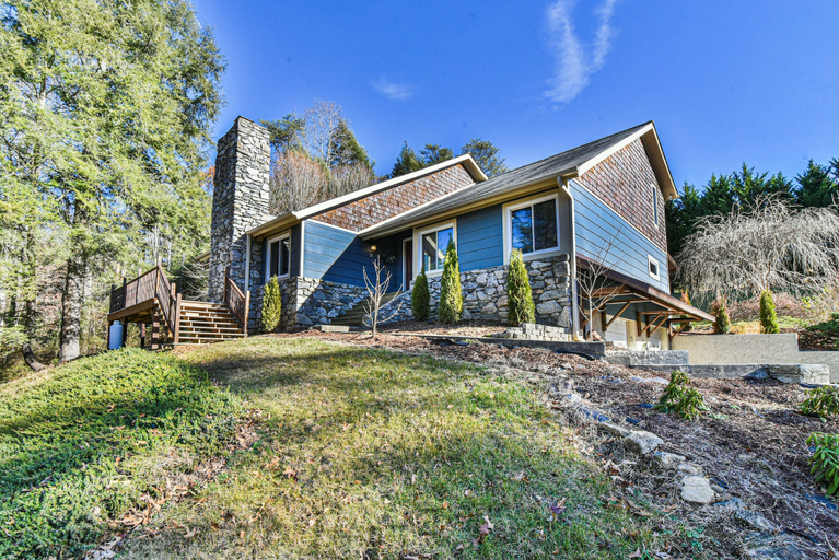Exterior & Views 2, Kingdom on Knollwood, Buncombe