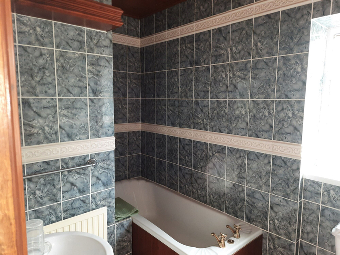 Bathroom 3, Winterton Hall Flat - Sleeps 2, Norfolk