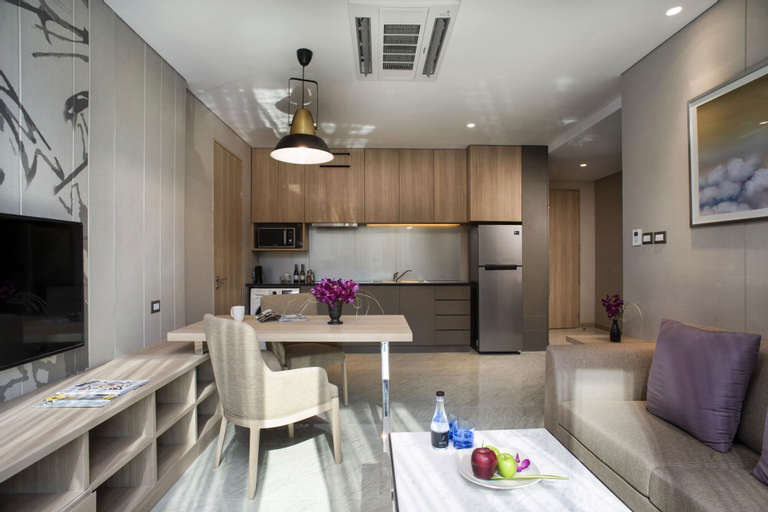 Dining Room 8