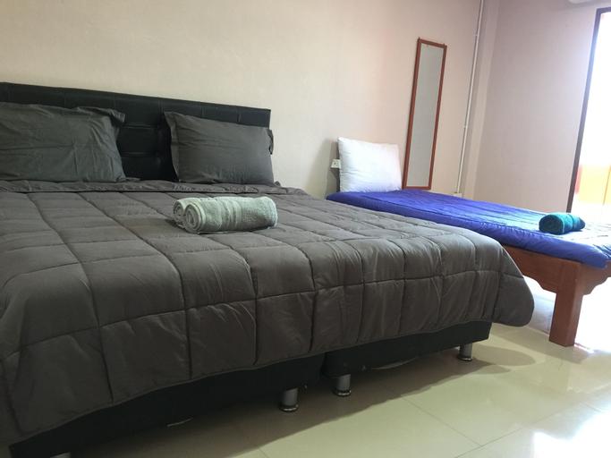 Bedroom 13