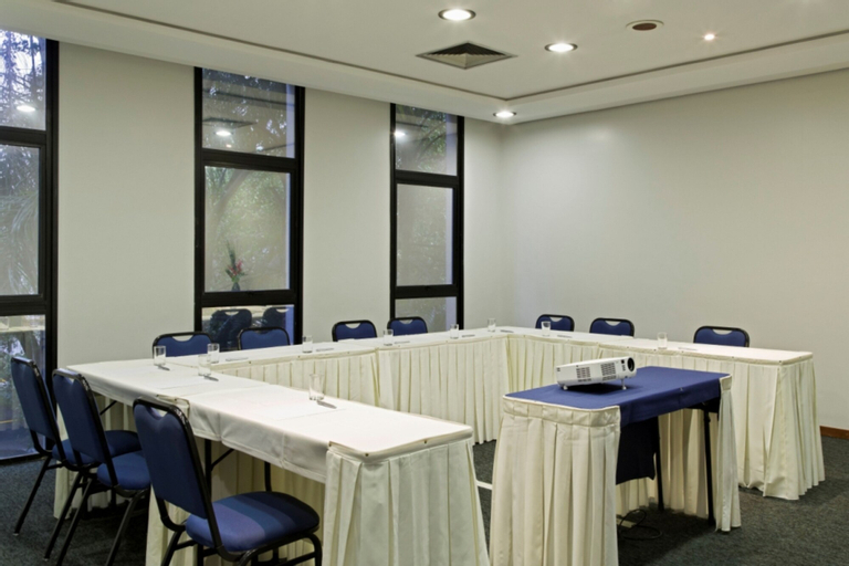 Business Facilities 22