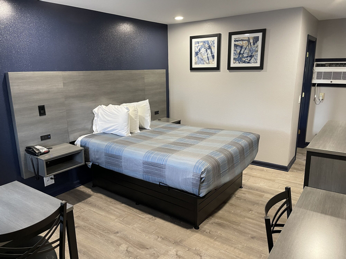 Bedroom 10
