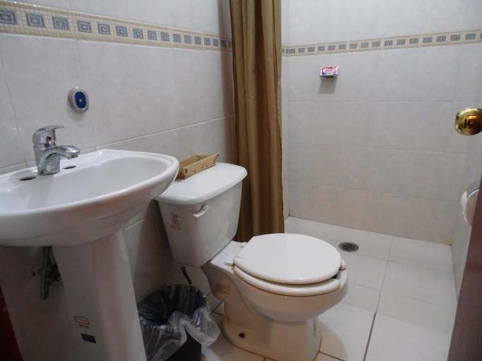 Bathroom 5, Hotel San Cristobal, Guasave