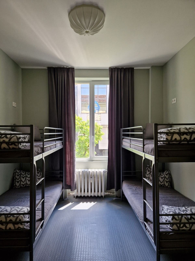 Bedroom 3, BLA BLA HOSTEL, Stolichna