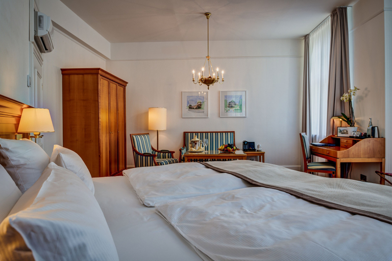Bedroom 2, Schlosshotel Karlsruhe, Karlsruhe