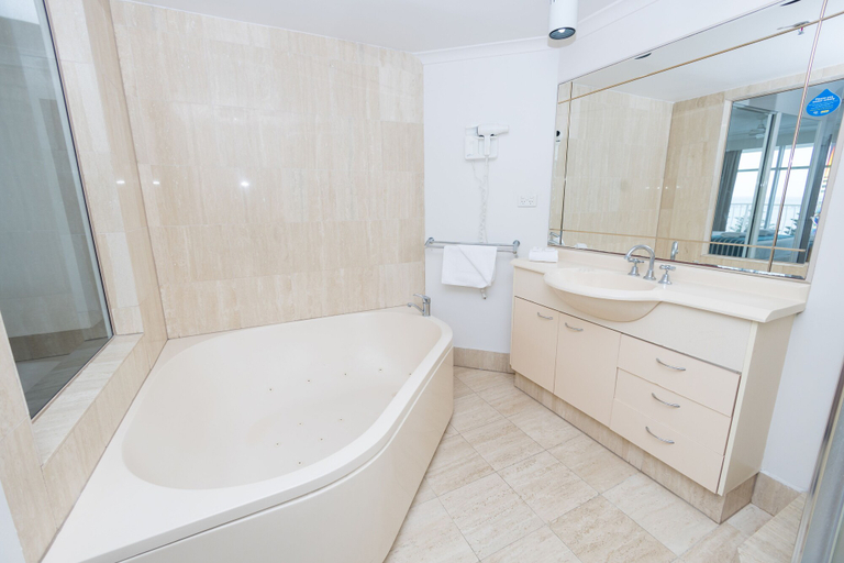 Bathroom 5, Burleigh Surf Apartments, Gold Coast