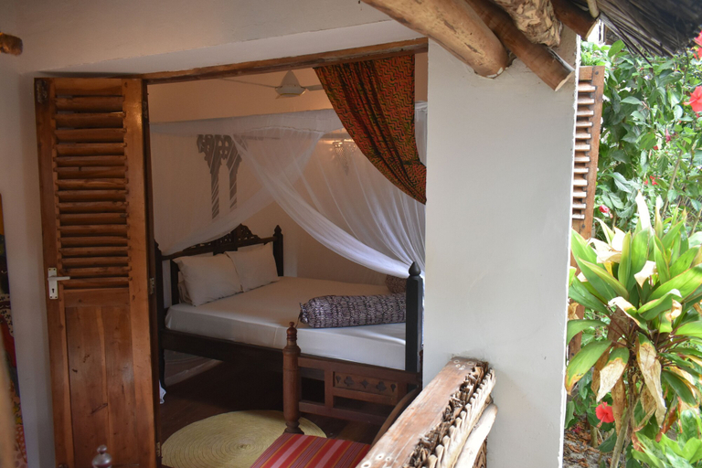 Bedroom 4, Melik's, Kusini