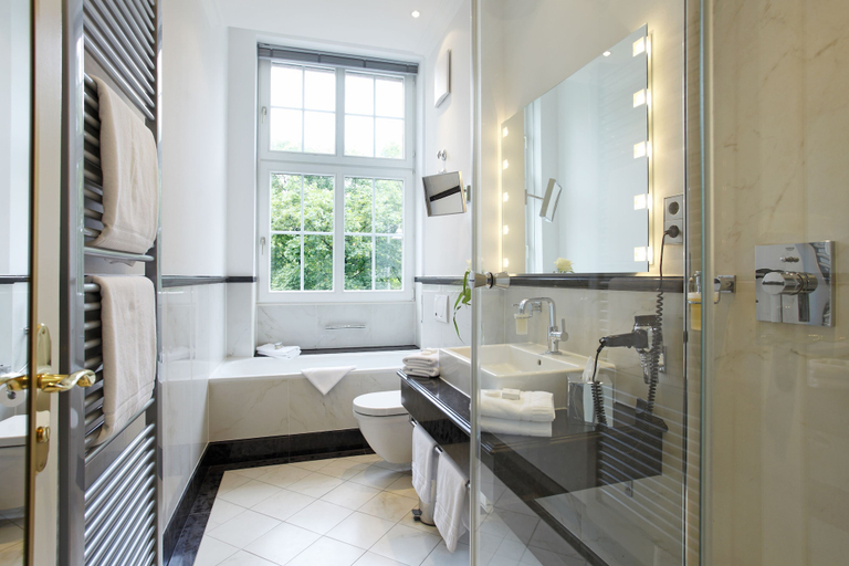 Bathroom 4, Schlosshotel Karlsruhe, Karlsruhe