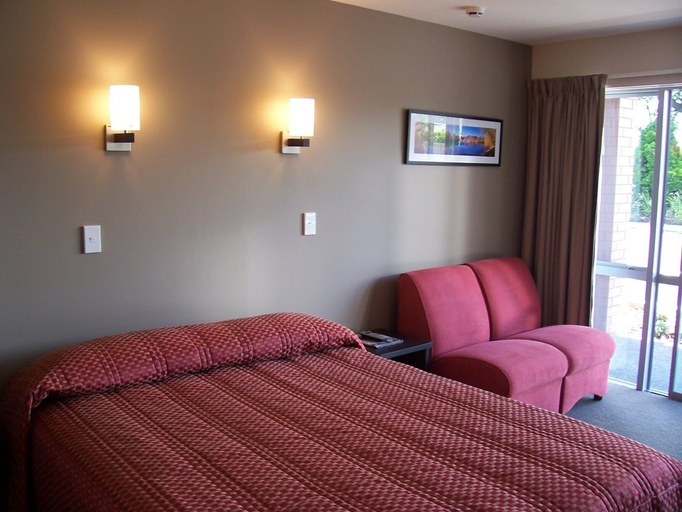 Bedroom 3, Cranford Oak Motel, Christchurch