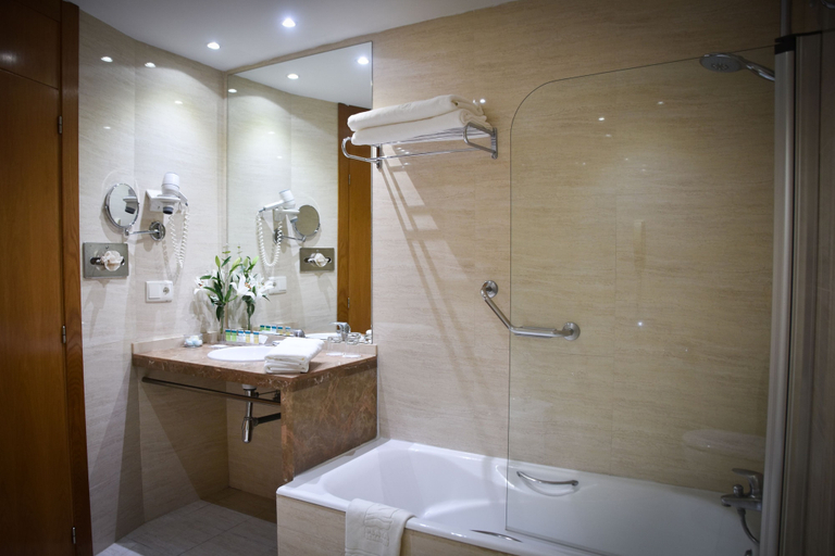 Bathroom 4, Senator Parque Central Hotel, Valencia