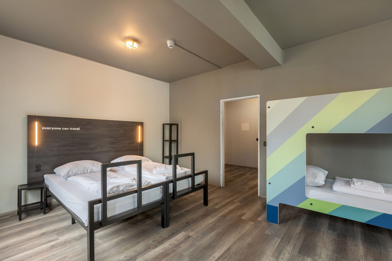 Bedroom 4, a&o Köln Hauptbahnhof, Köln