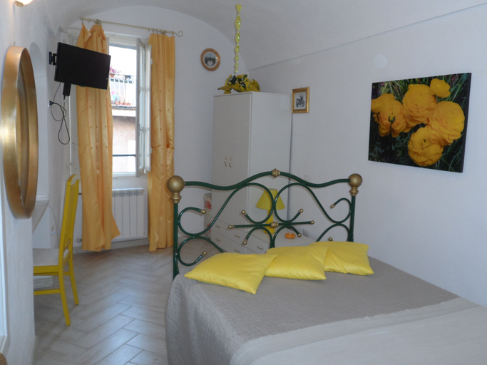 Bedroom 3, Palazzo Barli, Imperia