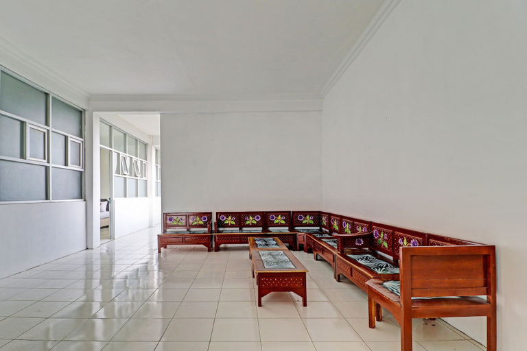 Others 4, Capital O 91466 Hotel Neu Backpacker Tf Syariah (smk Tb), Bandung