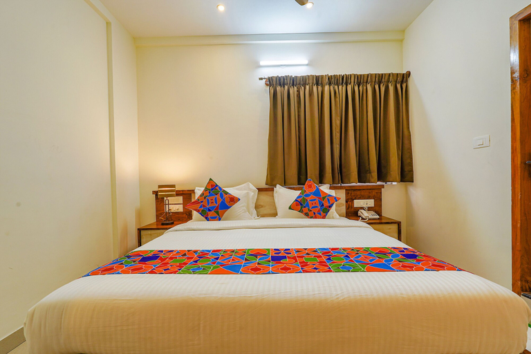 Bedroom 5, FabHotel Shakthi Suites, Bangalore