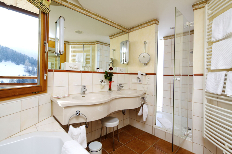 Bathroom 5, Hotel Die Post, Spittal an der Drau