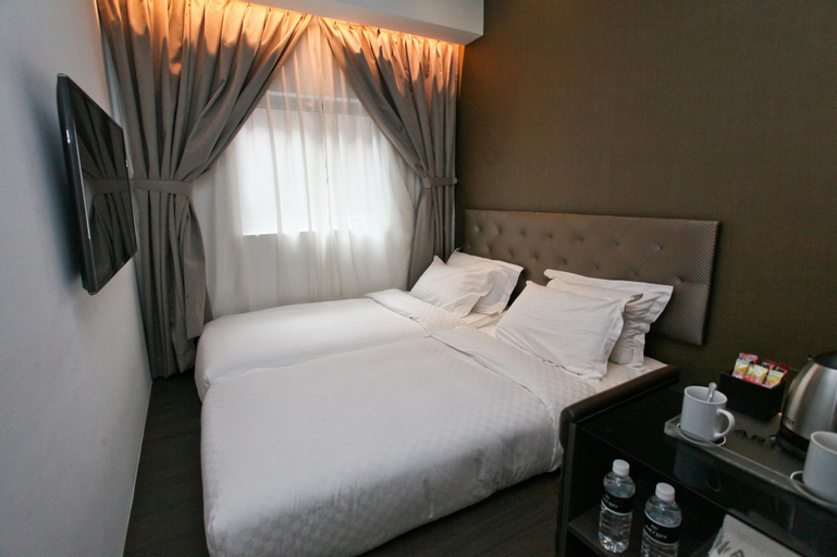 Bedroom 16