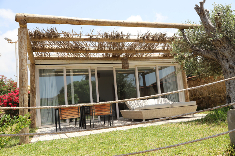 Exterior & Views 2, LOST AT SEA, Chouf