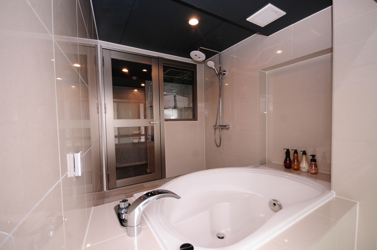 Bathroom 5, Hotel Japanesque Fukuoka, Fukuoka