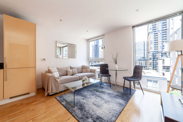 Others 5, The Canary Wharf Apartments, London