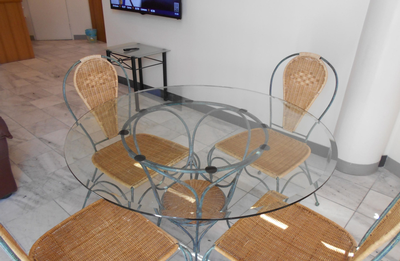 Dining Room 4