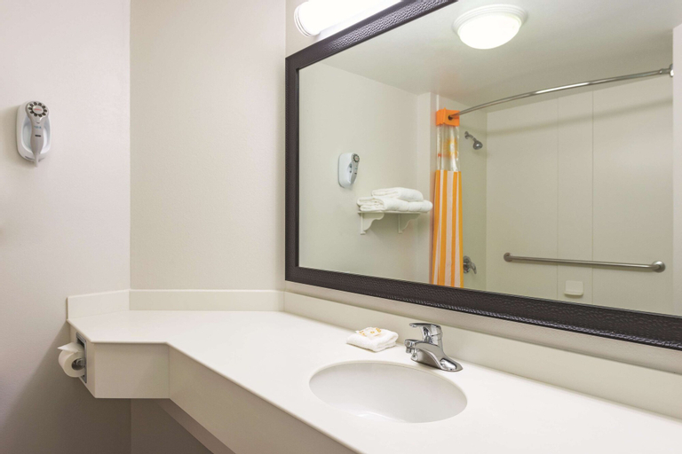 Bathroom 3