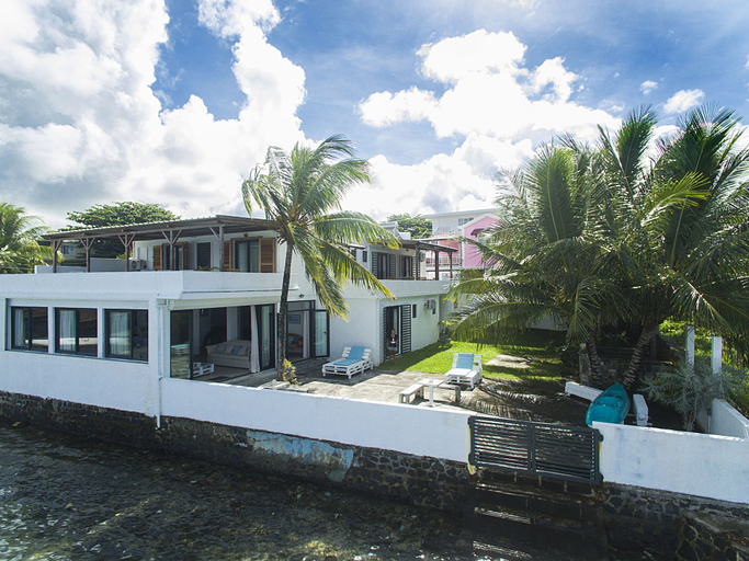 Exterior & Views, Auberge SeaFever