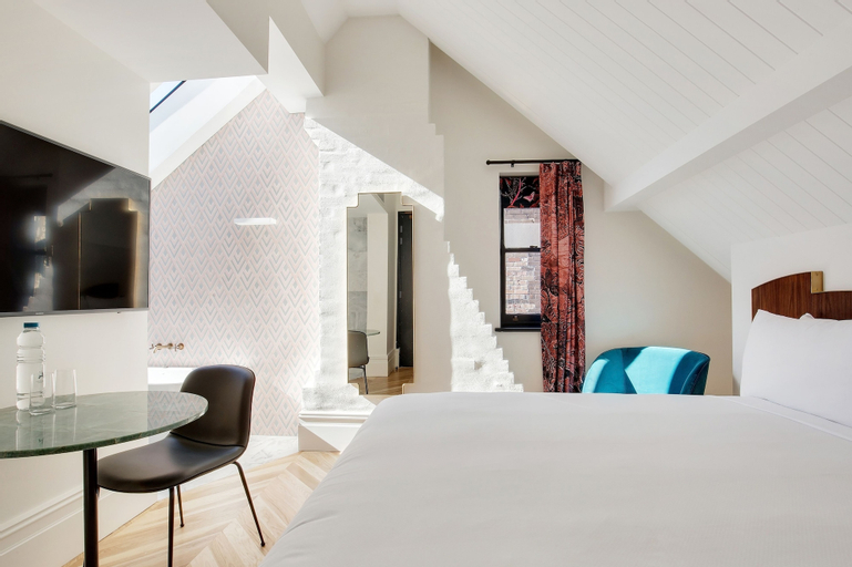 Bedroom 9