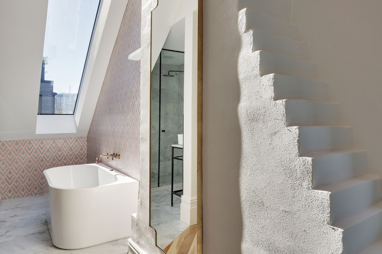 Bathroom 4