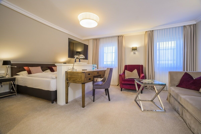 Bedroom 12