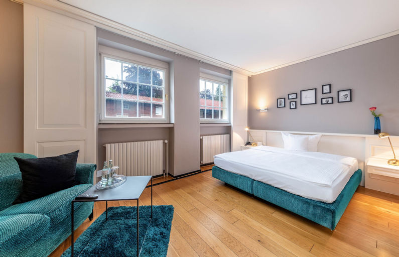 Bedroom 8
