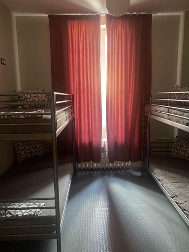 Bedroom 4, BLA BLA HOSTEL, Stolichna