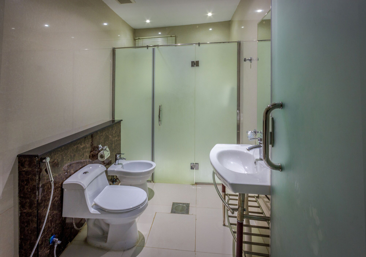 Bathroom 5, Al Muhaidb Residence Al JAWAZAT  1 - Economic, Riyadh