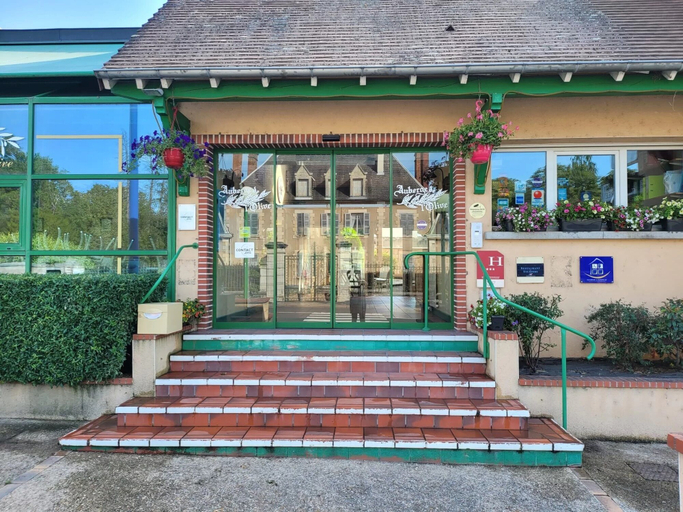 Exterior & Views 2, Auberge De L'Olive, Allier
