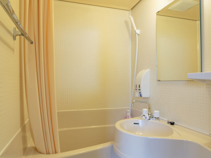 Bathroom 4, Fukuoka Hana Hostel, Fukuoka