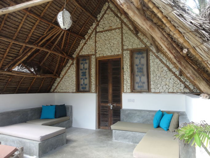 Bedroom 2, Nur Beach Hotel, Kusini
